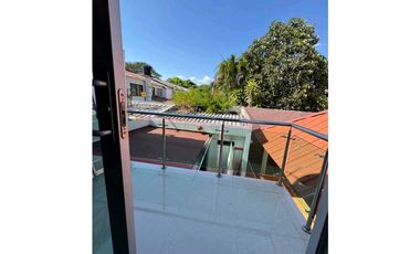 SE VENDE CASA BARRIO LOS CAMPANOS