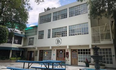 Inversión para desarrolladores. Casa a precio de terreno con uso de suelo mixto