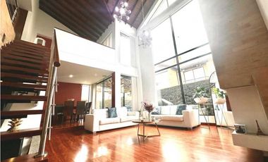 Hermosa casa en arriendo- Bosque Madero