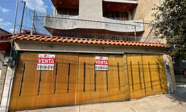 CASA EN  VENTA  CON USO DE SUELO MIXTO EN LORENZO BOTURINI