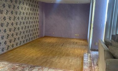 CASA EN  VENTA  CON USO DE SUELO MIXTO EN LORENZO BOTURINI