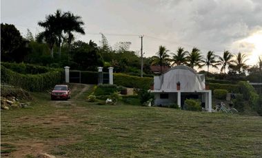 Se Vende Lote en Miralomas