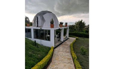 Se Vende Lote en Miralomas