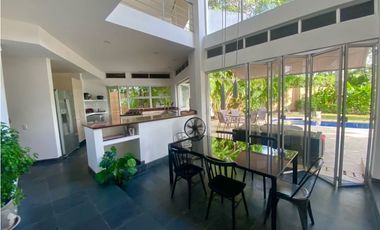 EN VENTA HERMOSA CASA EN CARTAGENA EN CONDOMINIO CON PLAYA PRIVADA