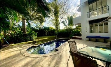 EN VENTA HERMOSA CASA EN CARTAGENA EN CONDOMINIO CON PLAYA PRIVADA
