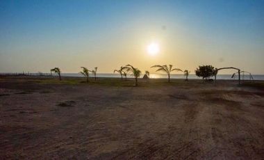 EN VENTA HERMOSA CASA EN CARTAGENA EN CONDOMINIO CON PLAYA PRIVADA