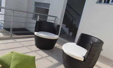 Casa Con Jacuzzi En La Mesa Cundi En Conjunto