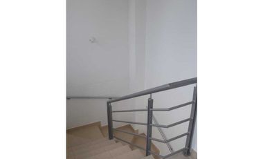 Casa Con Jacuzzi En La Mesa Cundi En Conjunto