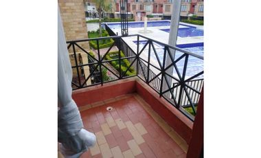 Casa Esquinera En Conjunto Urbano En La Mesa Cundi