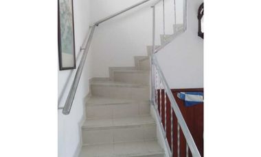 Casa Esquinera En Conjunto Urbano En La Mesa Cundi