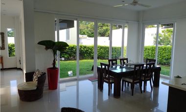 ARRIENDO HERMOSA CASA CONDOMINIO EN RESTREPO META