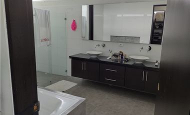 ARRIENDO HERMOSA CASA CONDOMINIO EN RESTREPO META