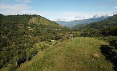 Casas Campestres en Tierra Caliente Cerca a Bogotá