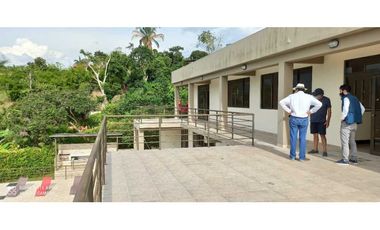 Quinta en Condominio Miralomas con piscina propia en La Mesa