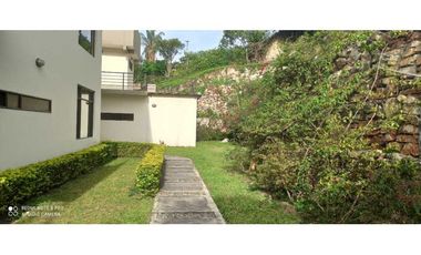 Quinta en Condominio Miralomas con piscina propia en La Mesa