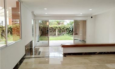 Espectacular casa en los Balsos