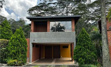 Casa en Arriendo La Sebastiana Envigado