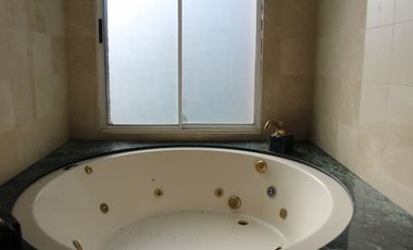 Casa en Arriendo Los Balsos Medellín