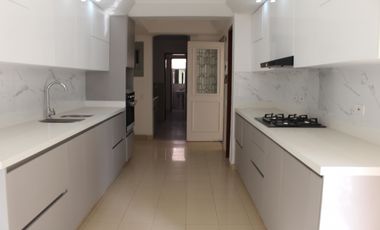 Casa en Arriendo Los Balsos Medellín