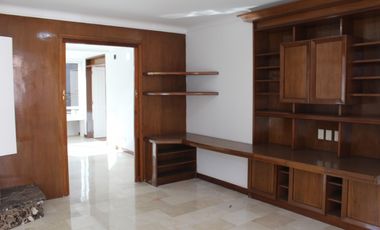 Casa en Arriendo Los Balsos Medellín