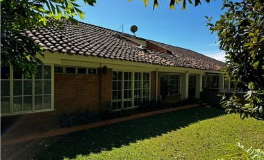 Casa en Arriendo La Calera Medellín
