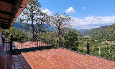 Venta de finca entre Quipile y La Mesa