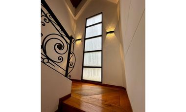 Casa en Arriendo La Calera Medellín