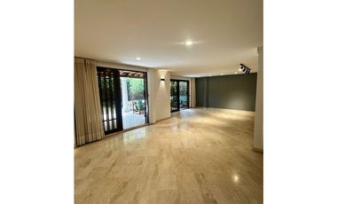 Casa en Arriendo La Calera Medellín