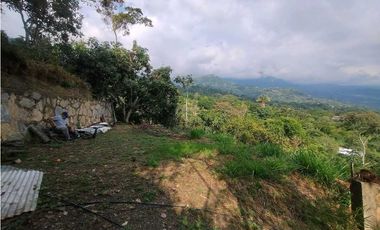 Lote con linda vista en Tena