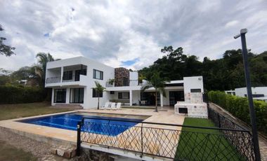 Casa Quinta en Condominio en La Mesa Cundi