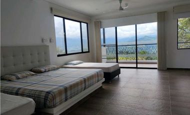 Casa Quinta en Condominio en La Mesa Cundi