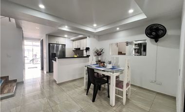 Casa Moderna en venta | 3 habitaciones | 2 garajes | 110 m²