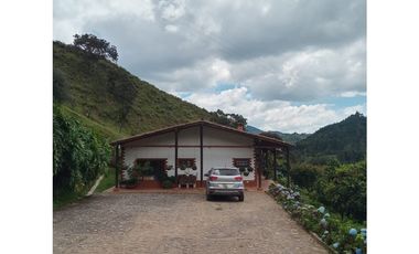 CASA FINCA EN VENTA EL RETIRO