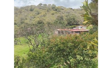 CASA FINCA EN VENTA EL RETIRO