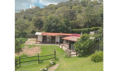 CASA FINCA EN VENTA EL RETIRO