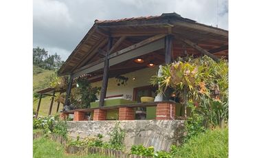 CASA FINCA EN VENTA EL RETIRO