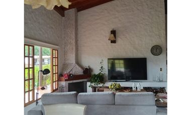 CASA FINCA EN VENTA EL RETIRO