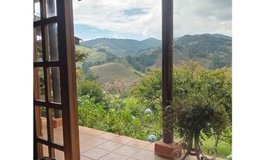 CASA FINCA EN VENTA EL RETIRO