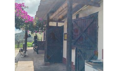 CASA FINCA EN VENTA EL RETIRO
