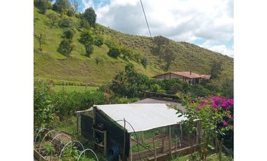 CASA FINCA EN VENTA EL RETIRO