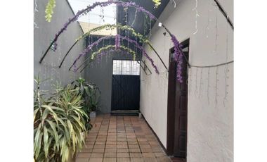 VENDO HERMOSA CASA LOTE EN EL CENTRO DE CAJICA