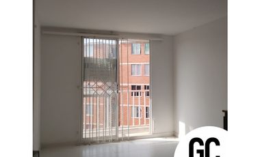 Se arrienda apartamento Parque de bolivar - Soledad