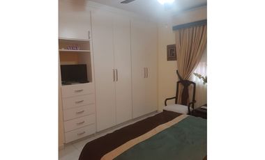 EL DORAL / CALLE 2 / 336m2 / 3 HABITACIONES / CON PISCINA