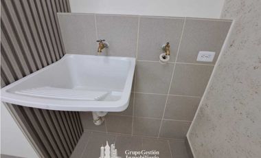 ALQUILER APARTAMENTO TIPO ANEXO EN BRISAS DEL GOLF KAF