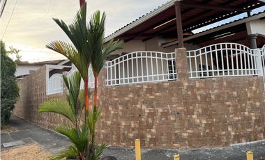 ALQUILER APARTAMENTO TIPO ANEXO EN BRISAS DEL GOLF KAF