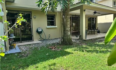 ALQUILER CASA CLAYTON