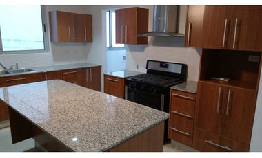 Venta, 3 habitaciones en edificio El Tamarindo, Altos del Golf