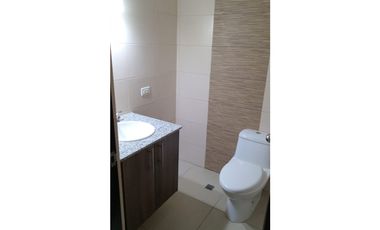 Venta, 3 habitaciones en edificio El Tamarindo, Altos del Golf