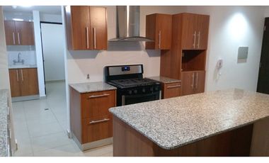 Venta, 3 habitaciones en edificio El Tamarindo, Altos del Golf