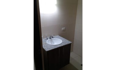 Venta, 3 habitaciones en edificio El Tamarindo, Altos del Golf
